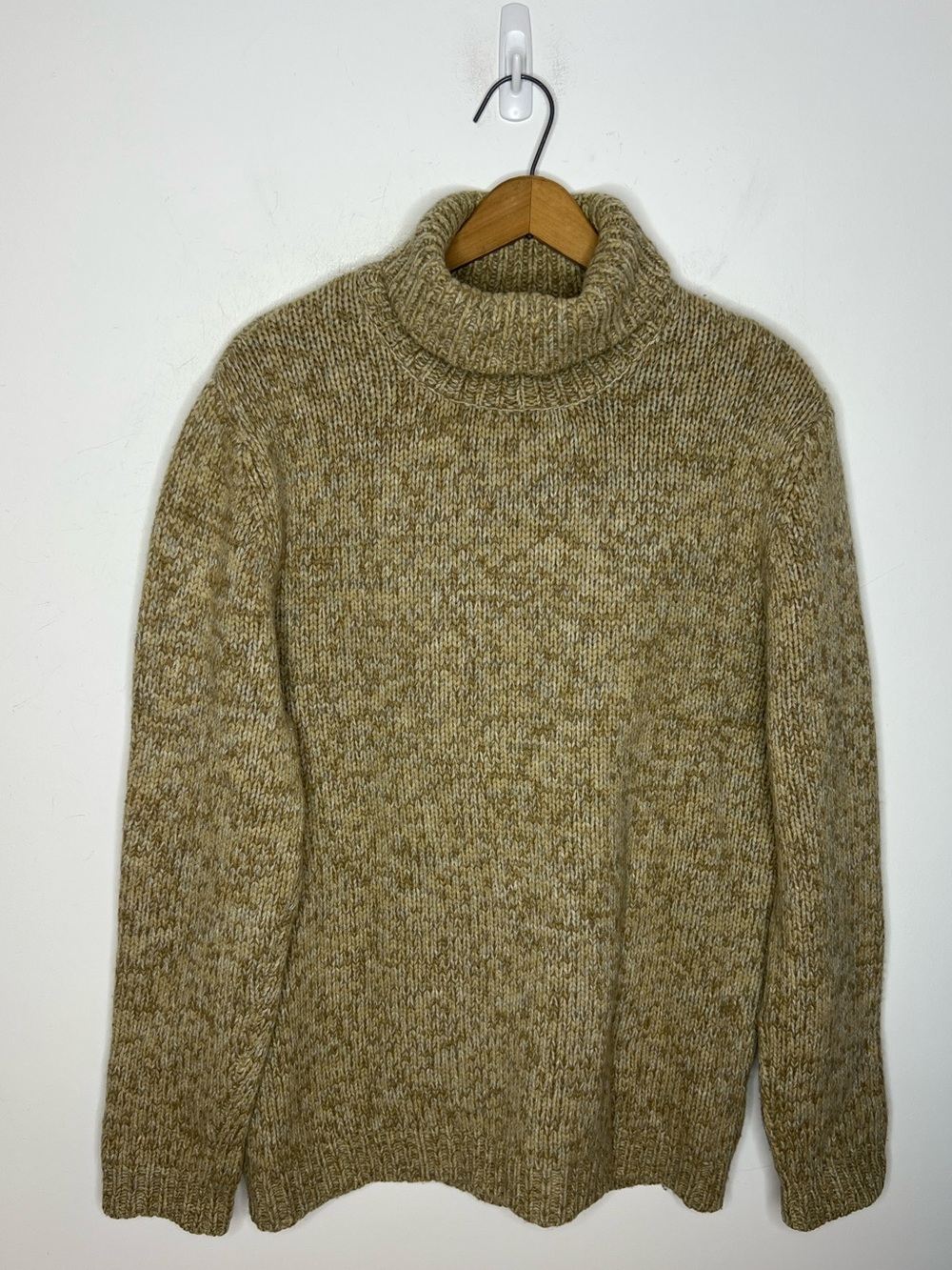 DKNY 100% Lambswool Turtleneck Sweater Oatmeal Marled Knit Cozy Wool